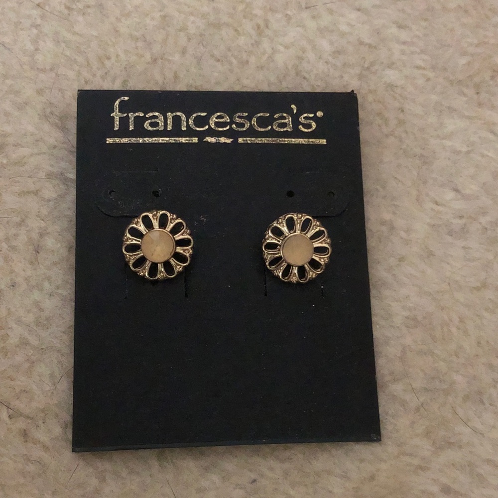 Francesca's Gold Floral Stud Earrings with Cream Center Accent